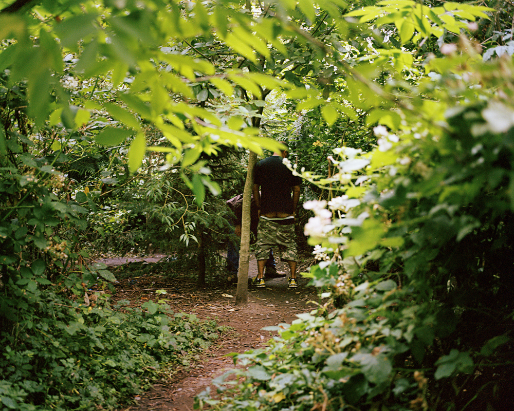 BUTT - Bj by tree 001