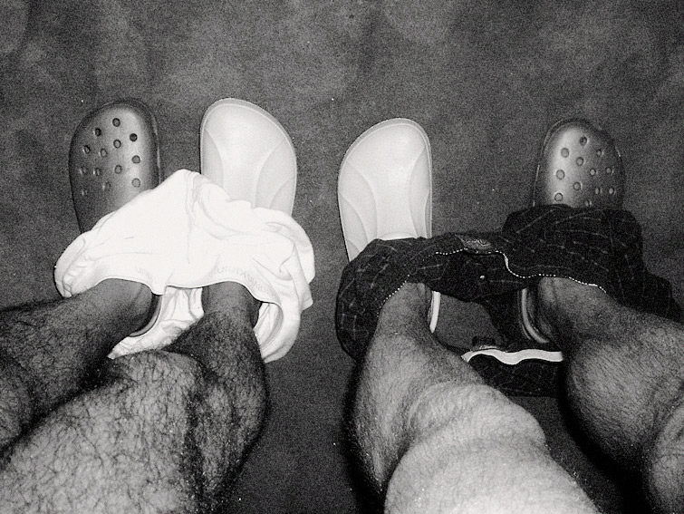 BUTT - Crocs-web