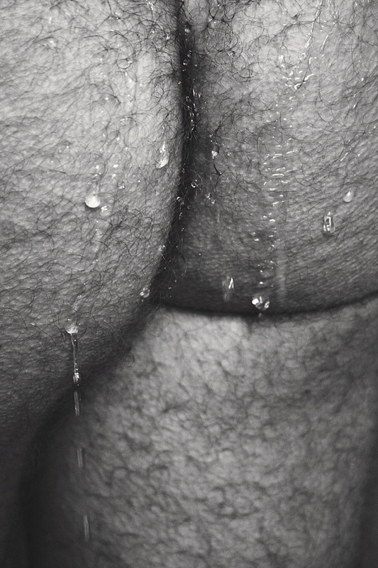 BUTT - Martin_shower_web