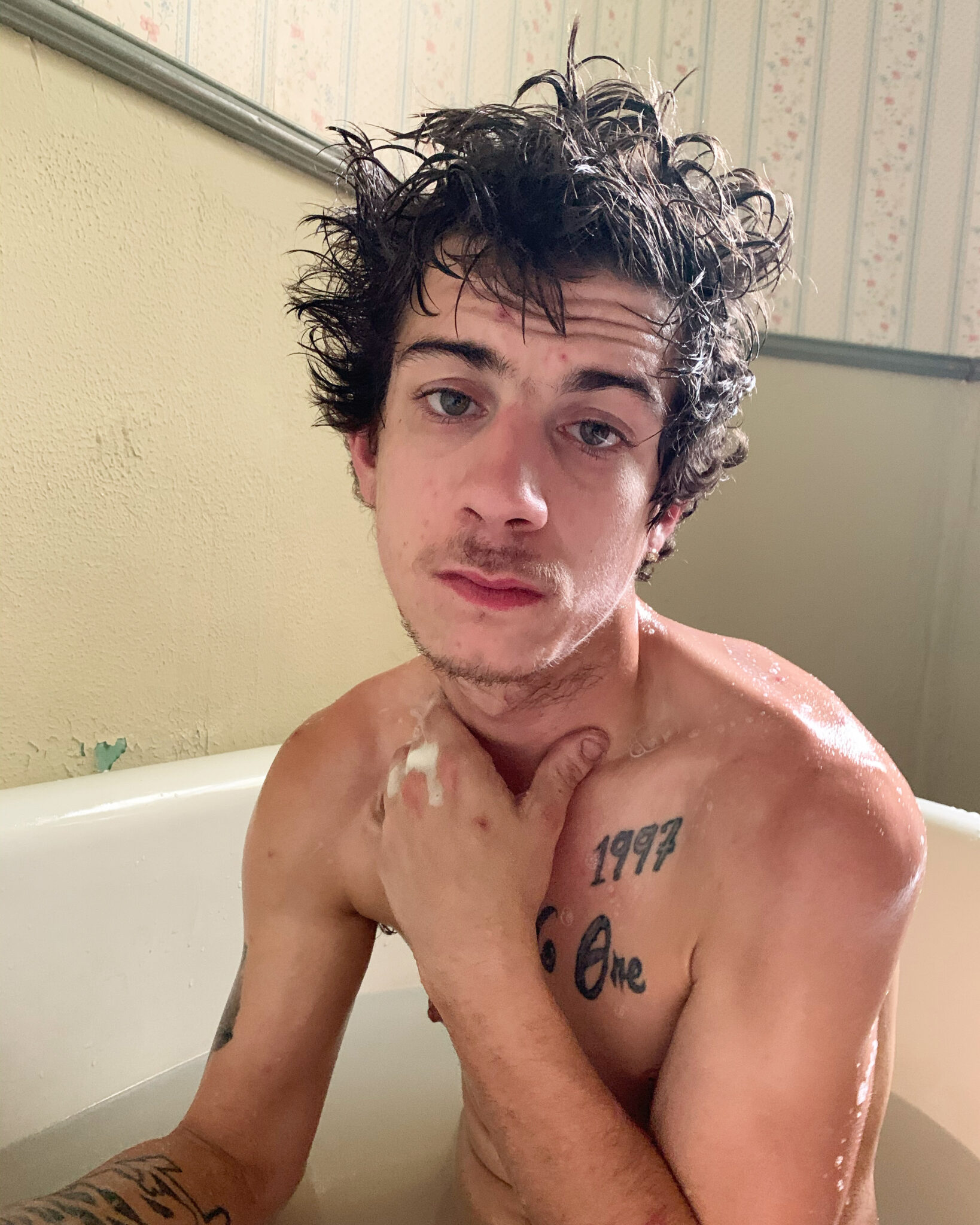 BUTT - Coty in the tub after breaking in, 2021
